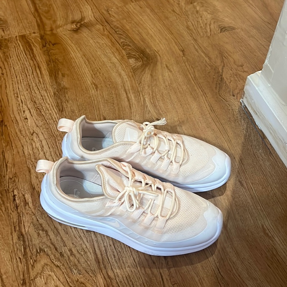 Nike Max light pink size 10